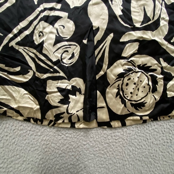 Talbots Skirt Women 10 Black White Floral 100% silk - Picture 8 of 11